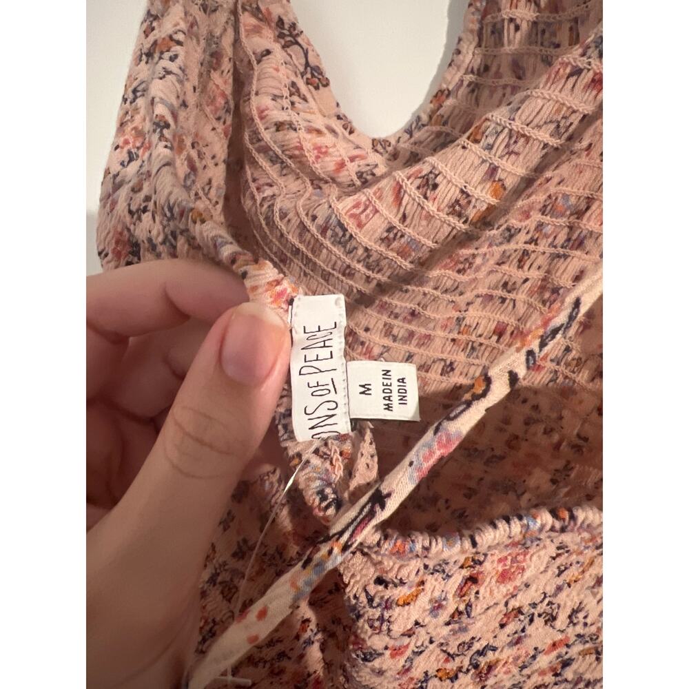 Patrons of Peace Floral Halter Top Women's Size S
Multicolor Sleeveless Blouse - Picture 5 of 5